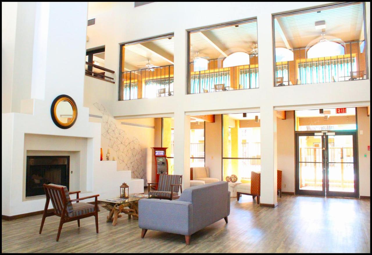 Hotel Ramada By Wyndham Tucson Airport 3*