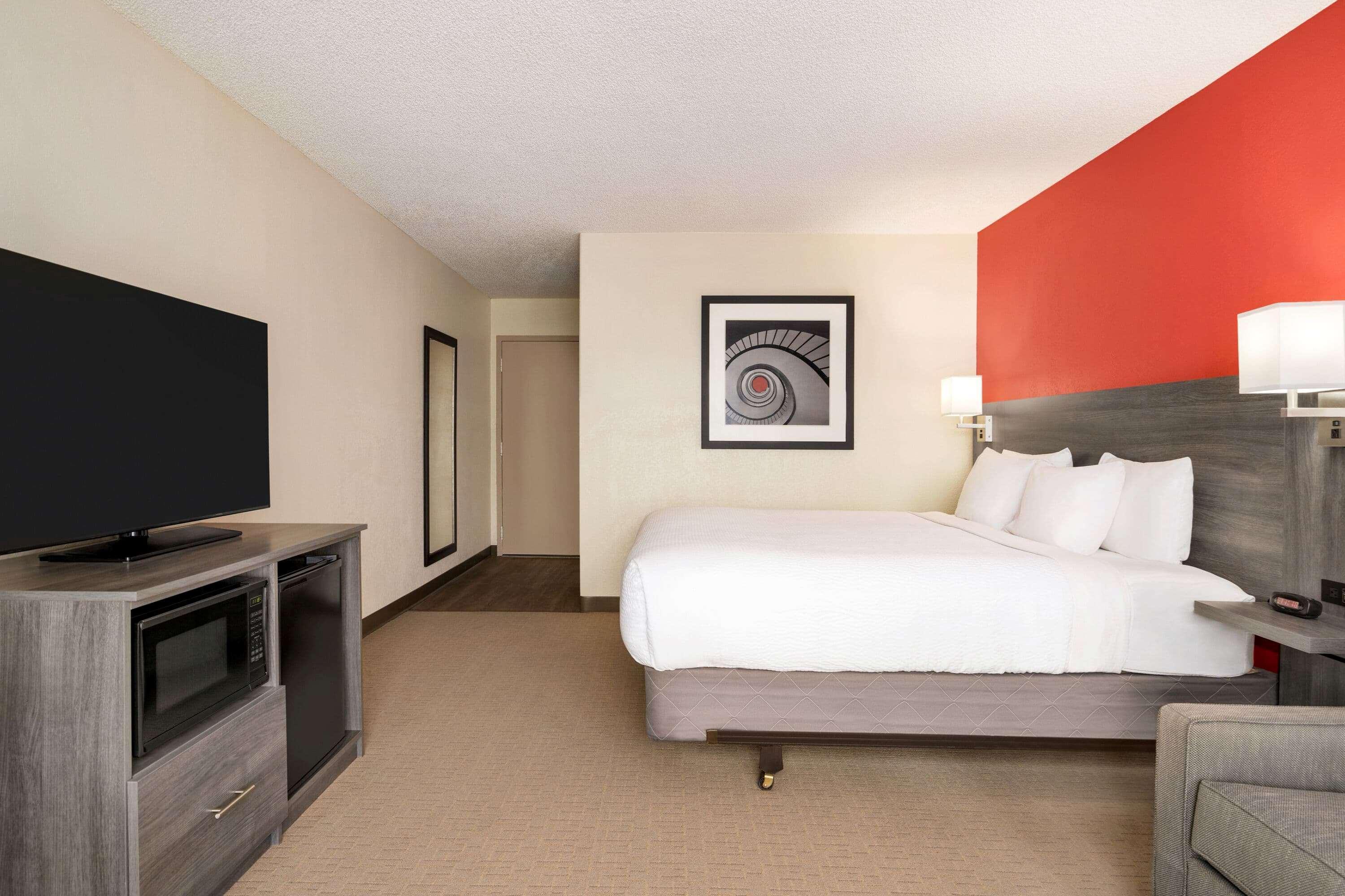 Ramada By Wyndham Tucson Airport Hotel