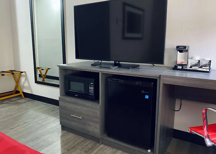 Ramada By Wyndham Tucson Airport