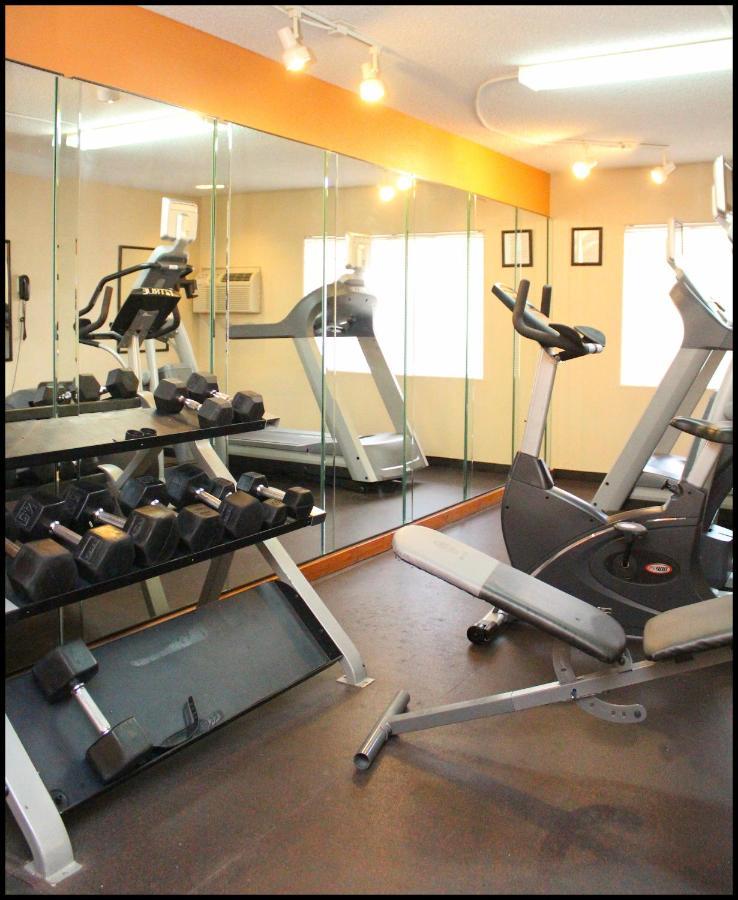 Hotel Ramada By Wyndham Tucson Airport 3*