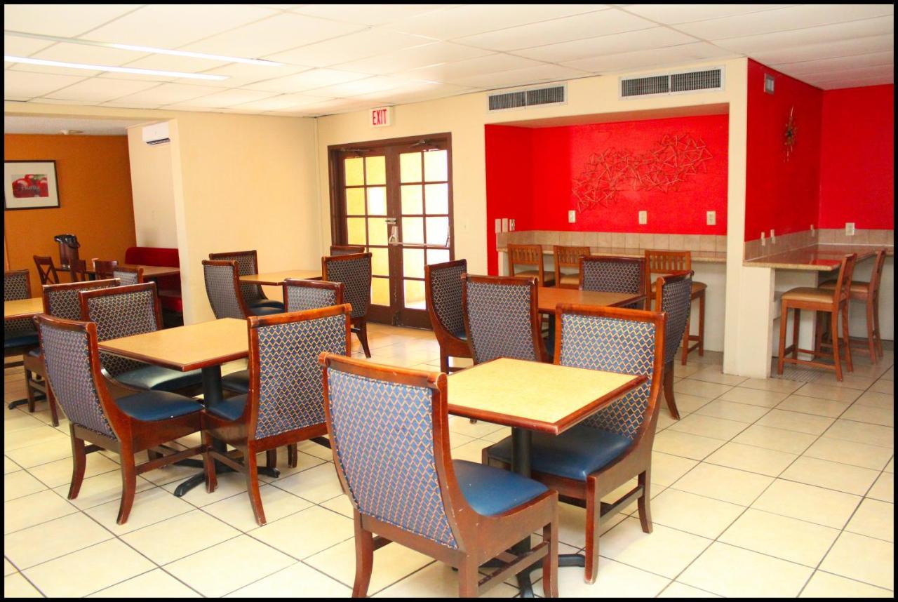 Hotel Ramada By Wyndham Tucson Airport Drexel Heights