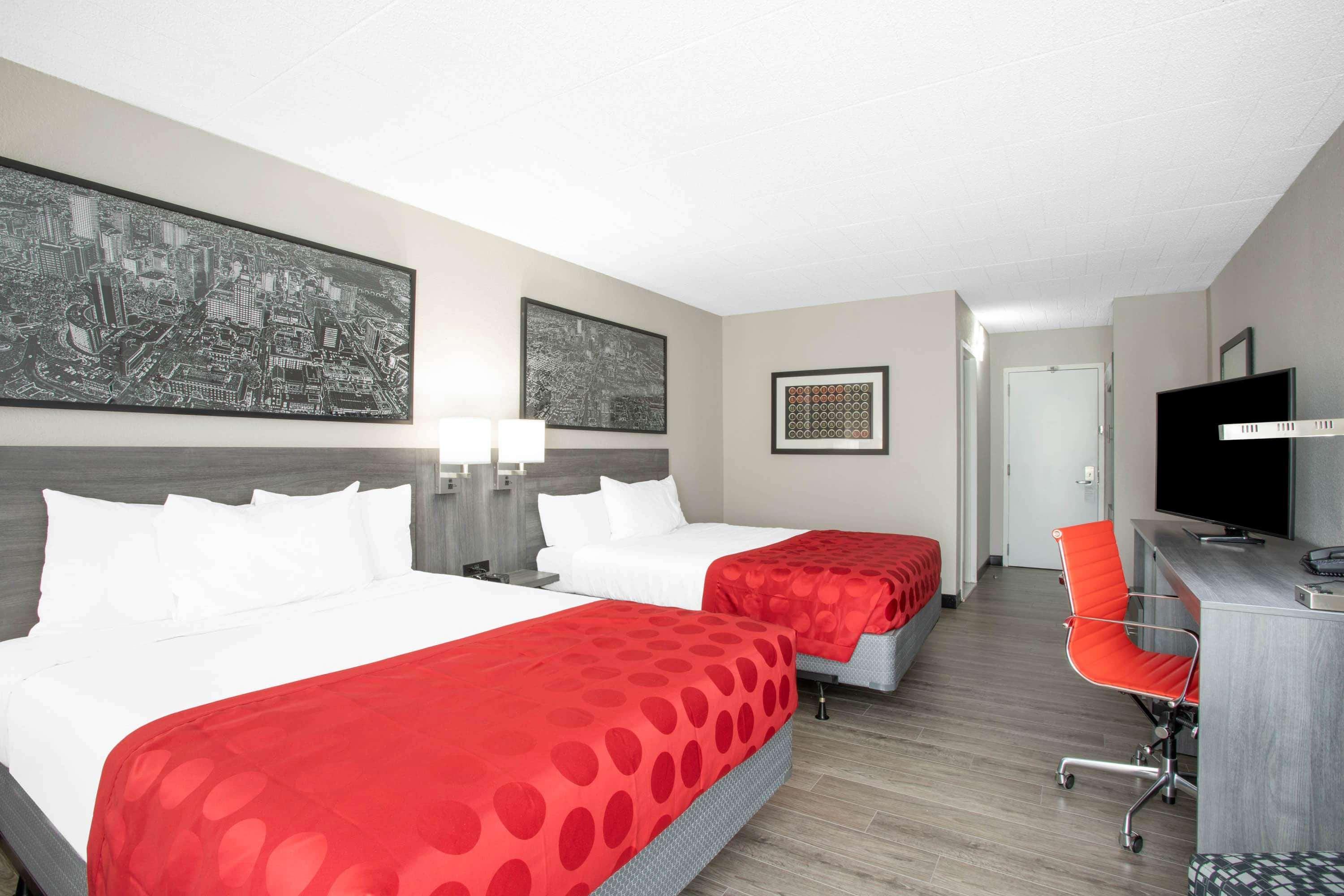 Ramada By Wyndham Tucson Airport 3*