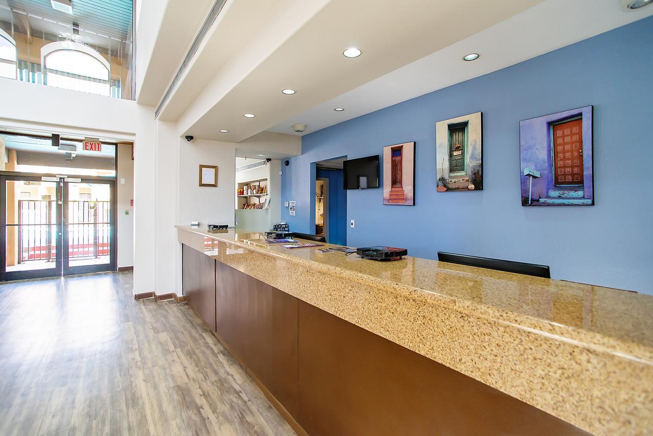 Hotel Ramada By Wyndham Tucson Airport Drexel Heights