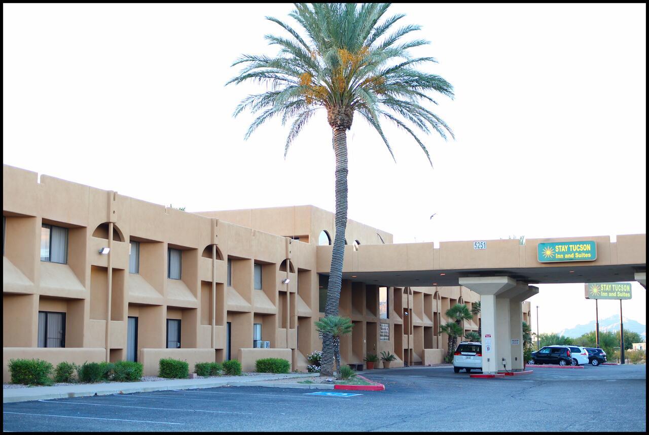 Hotel Ramada By Wyndham Tucson Airport