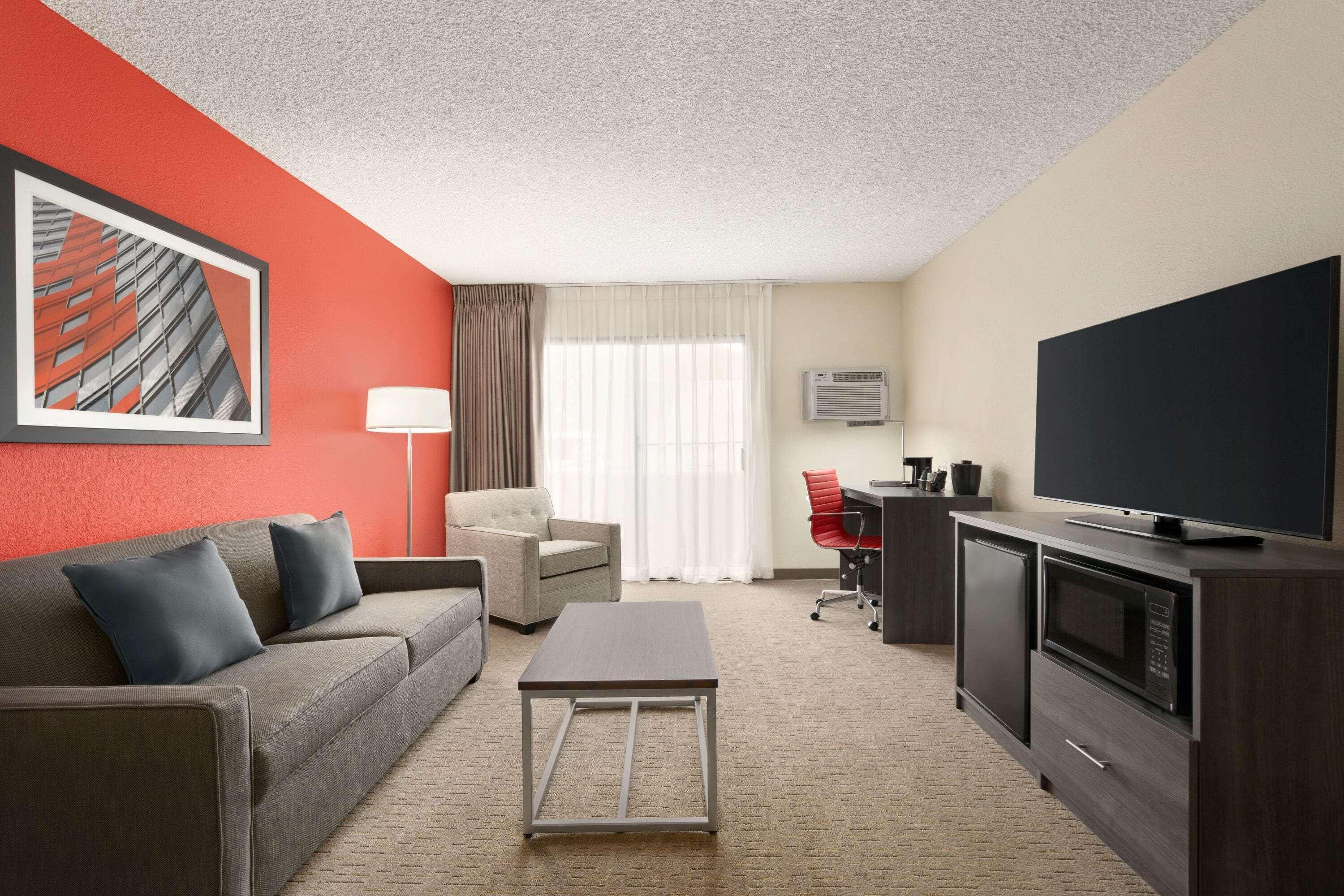 Ramada By Wyndham Tucson Airport Hotel