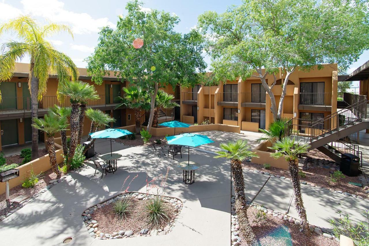 Ramada By Wyndham Tucson Airport