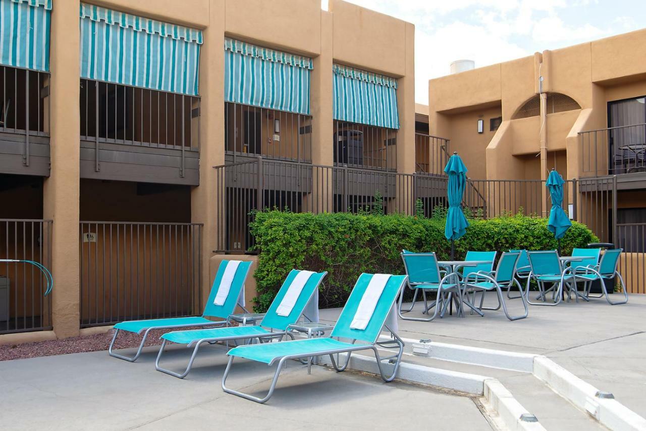 Ramada By Wyndham Tucson Airport Hotel Drexel Heights
